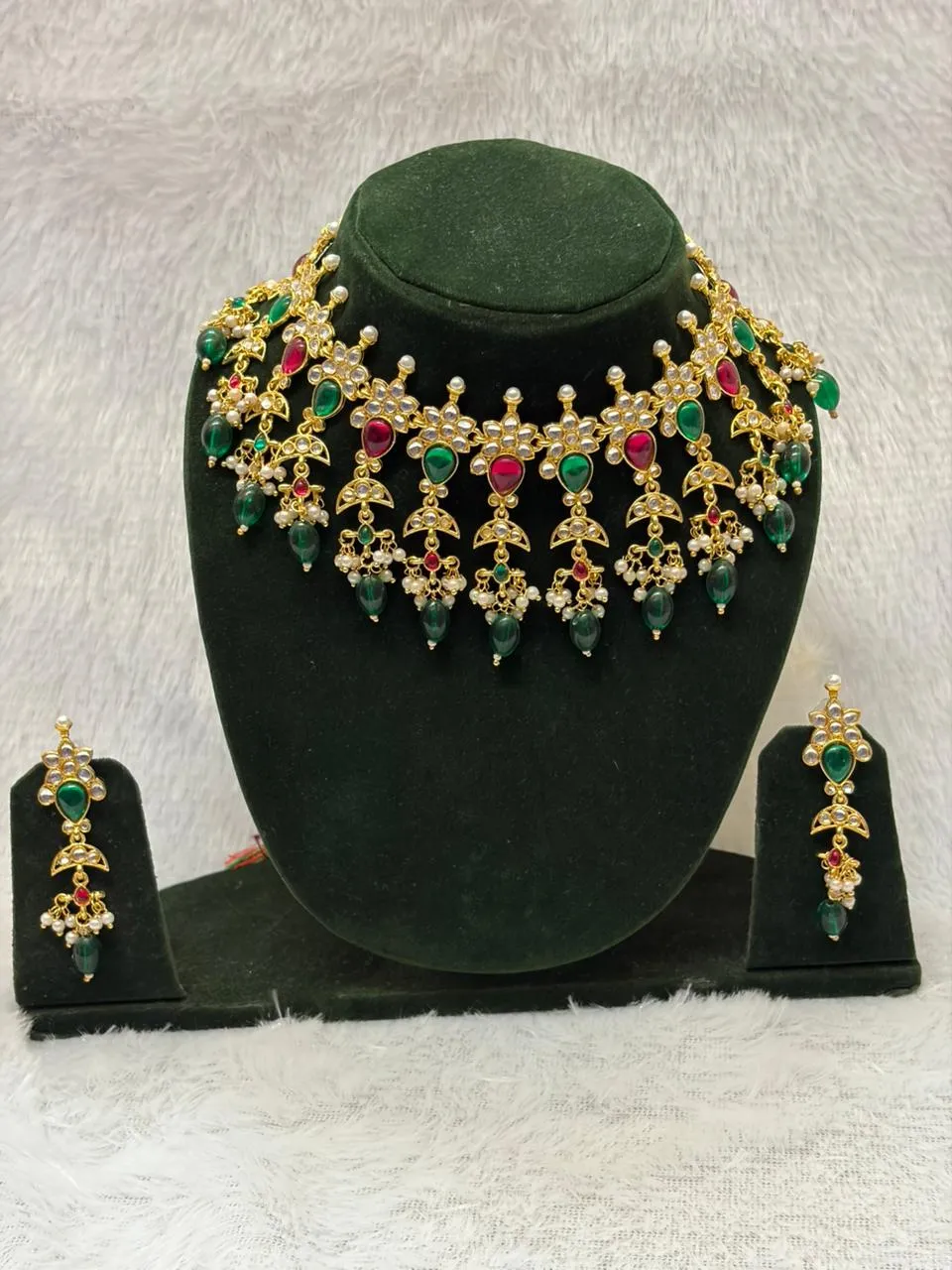 JB108.1 Royal Green White Kundan Neckset - Image 1