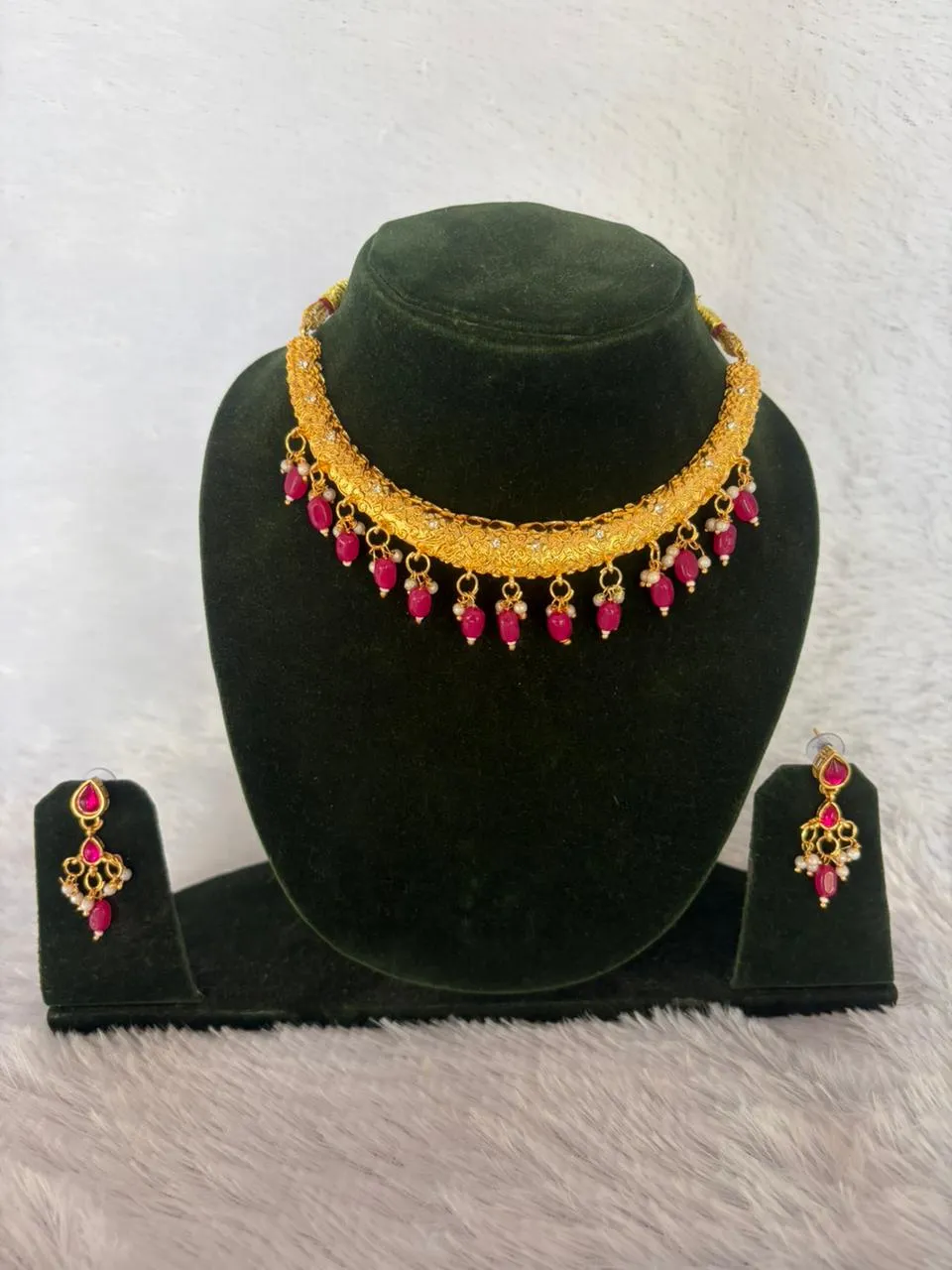 JB124.1 Minimal Pink Moti Hasli Set with Earrings - Image 1