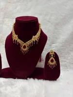 A premium mini Aad necklace set featuring elegant traditional styling, perfect for festive and lightweight ethnic wear.