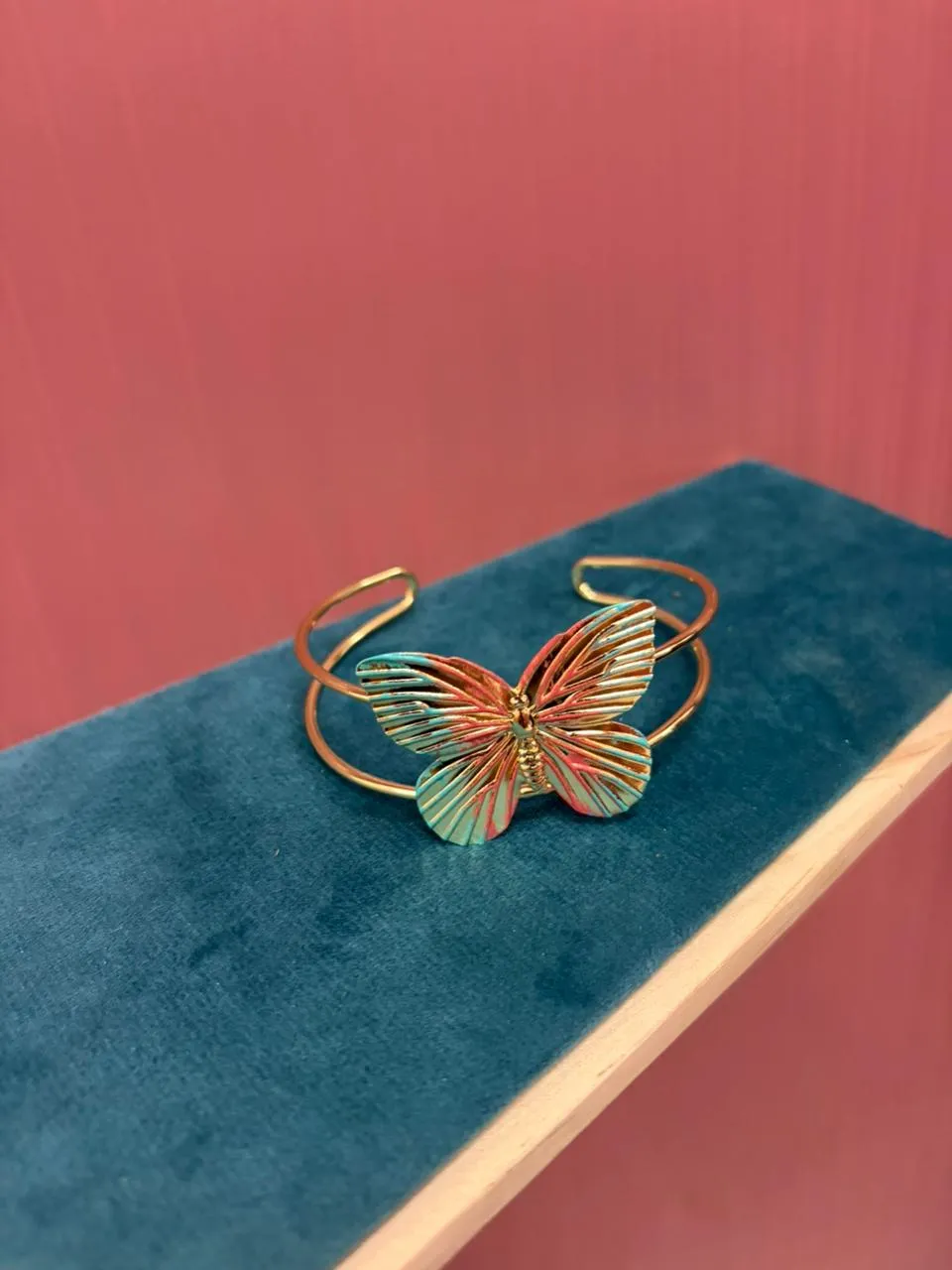 JB204.1-1.webp Viral Butterfly Handcuff Adjustable (Not Antitarnish) - Image 1