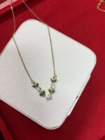 Anti tarnish tulip white green chain