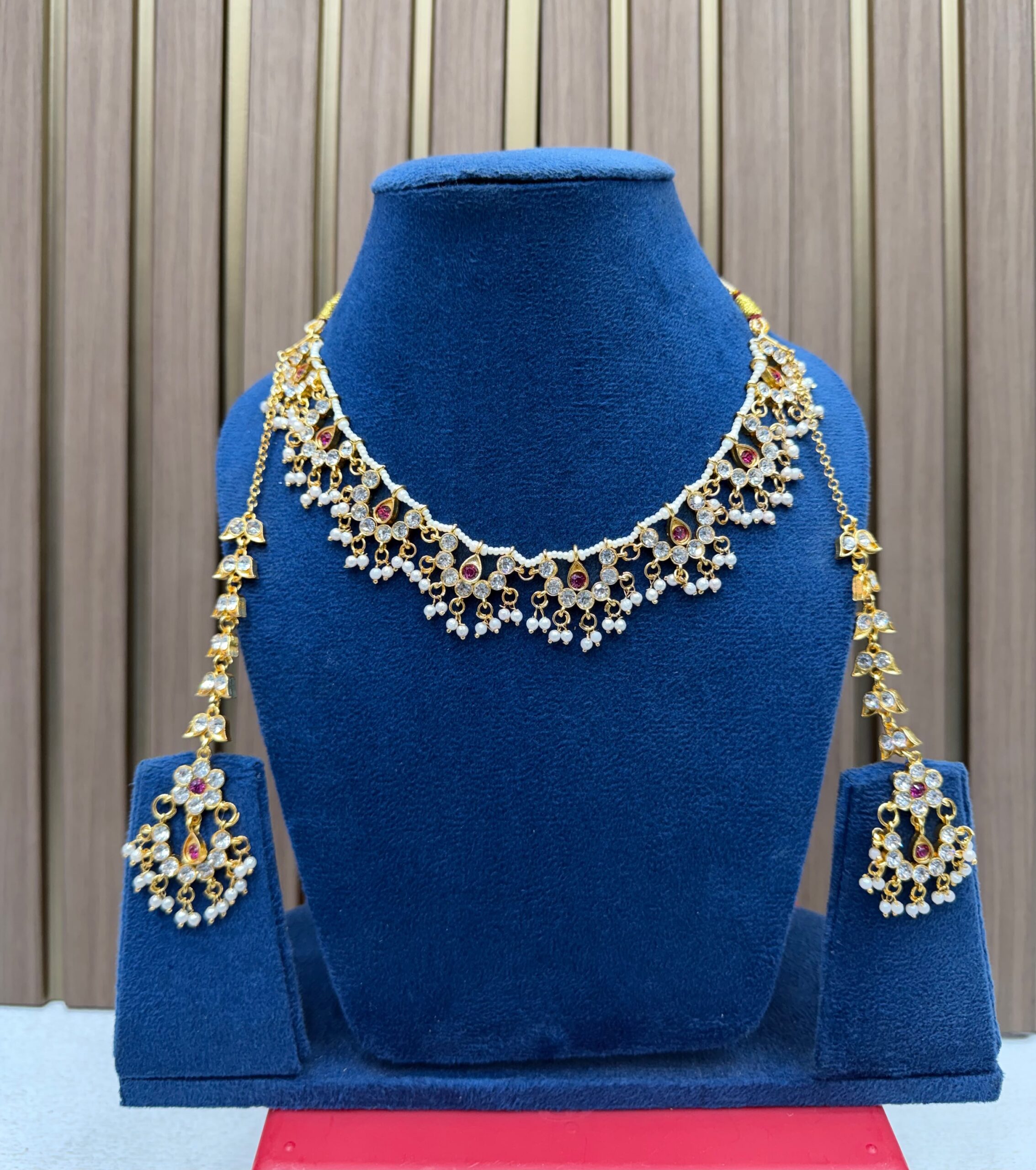 5c86be0d-c842-4631-8ab5-be9ac409d790 Bikaneri kundan red set - Image 1